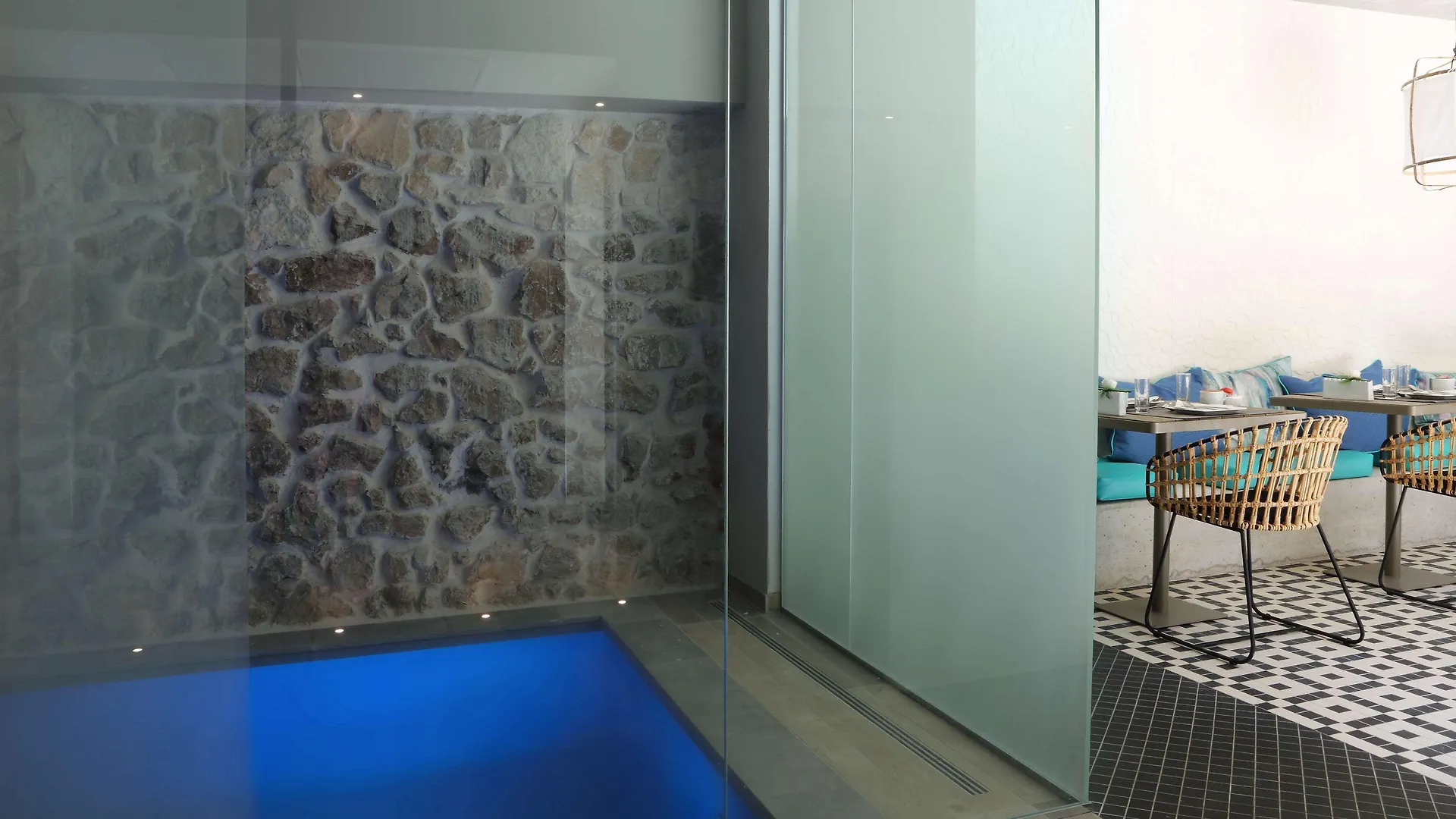 Best Western Plus Hotel La Joliette Marseille 4*,  France